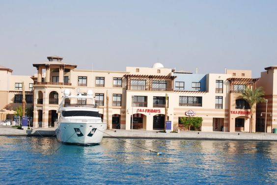 private car Port Ghalib